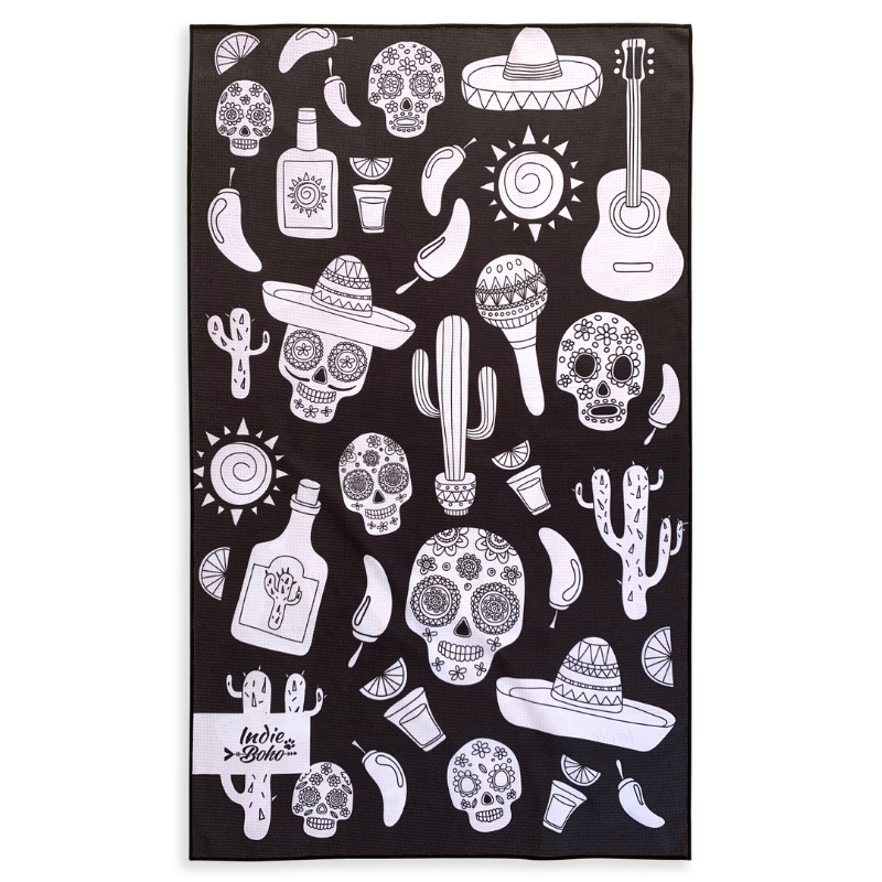Pet Travel & Bath Towel | Mexican Skulls
